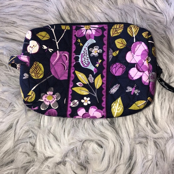 Vera Bradley plastic lined makeup bag - Picture 1 of 3